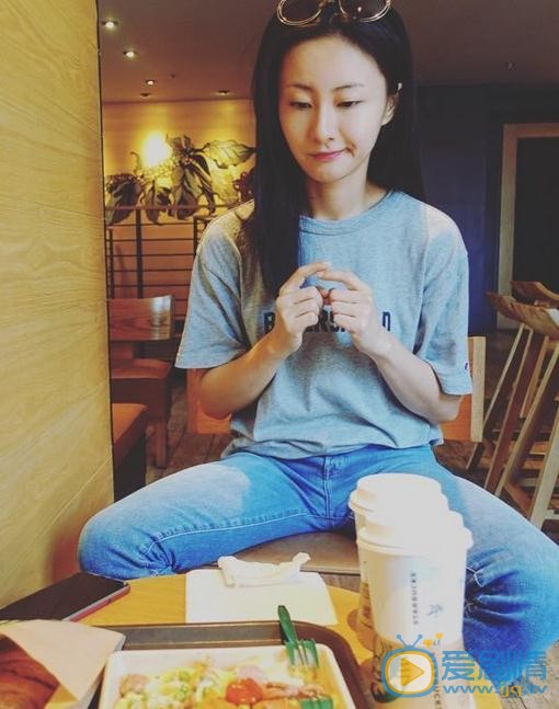 万潼生活照 万潼高清写真_万潼高清剧照