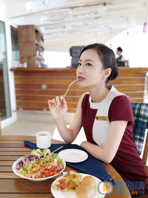 万潼生活照 万潼高清写真_万潼高清剧照