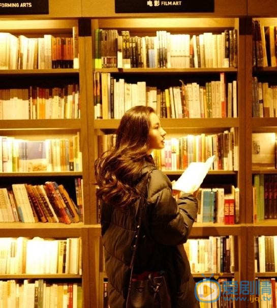 万潼生活照 万潼高清写真_万潼高清剧照