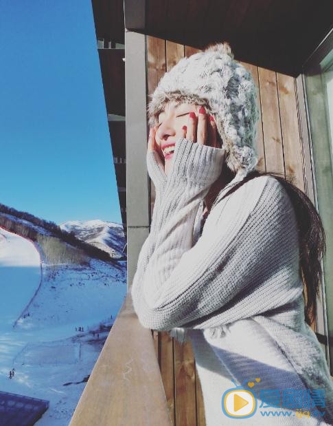 万潼生活照 万潼高清写真_万潼高清剧照