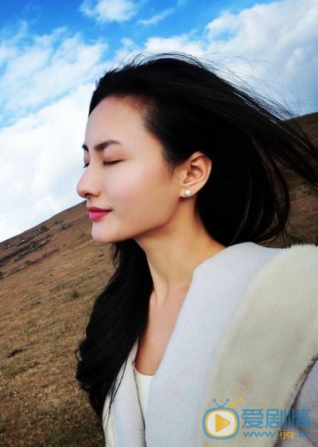 万潼生活照 万潼高清写真_万潼高清剧照