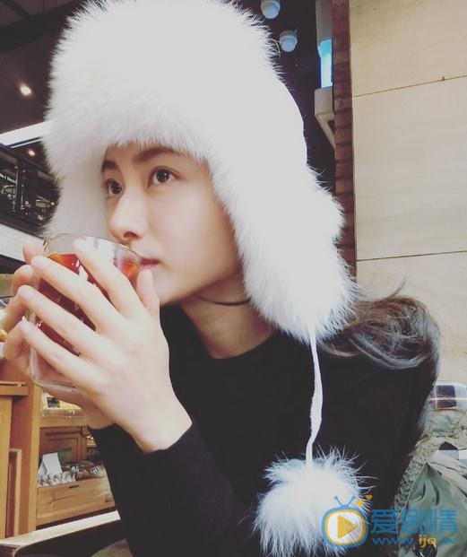 万潼生活照 万潼高清写真_万潼高清剧照