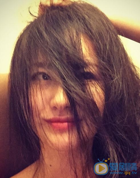 万潼生活照 万潼高清写真_万潼高清剧照