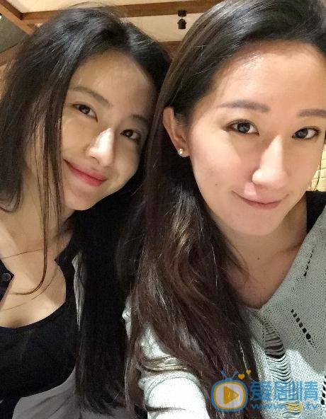万潼与人合照 万潼高清写真_万潼高清剧照