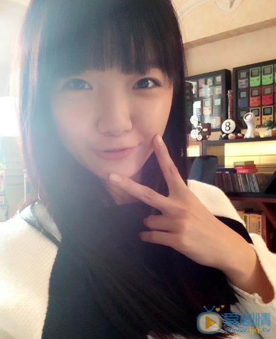 曹苑嘟嘴卖萌照 曹苑高清写真_曹苑高清剧照