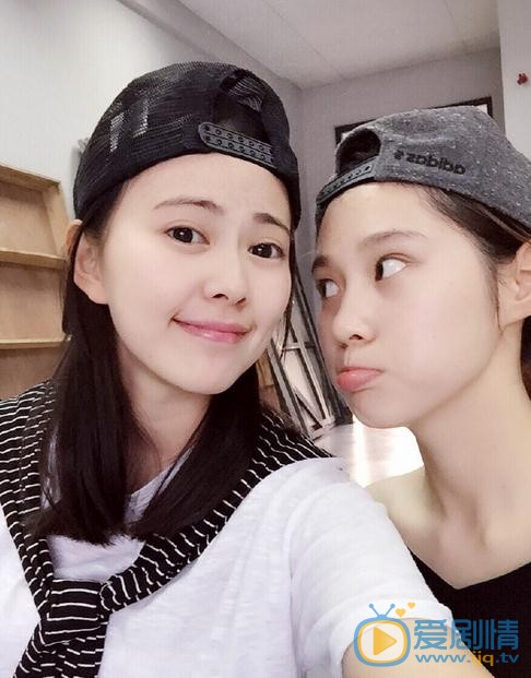 徐艺方与人合照 徐艺方高清写真_徐艺方高清剧照