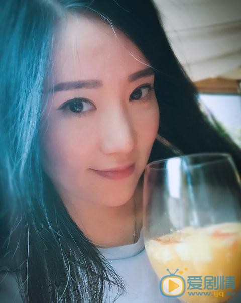 张彤生活照 张彤高清写真_张彤高清剧照