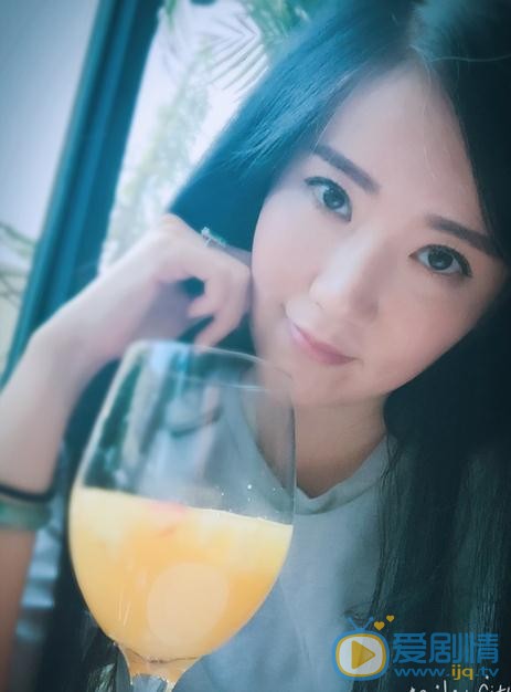 张彤生活照 张彤高清写真_张彤高清剧照