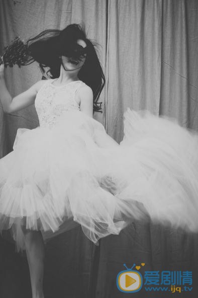 张彤婚纱写真 张彤高清写真_张彤高清剧照
