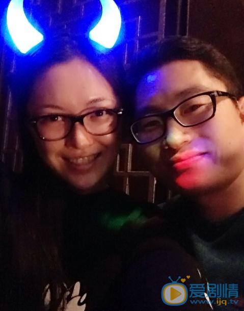 冯文砚生活照 冯文砚高清写真_冯文砚高清剧照