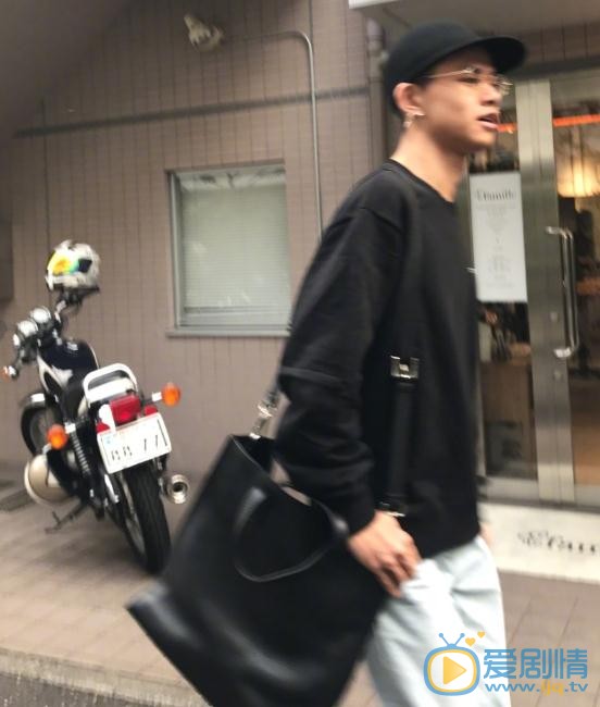艾克里里生活照 艾克里里高清写真_艾克里里高清剧照