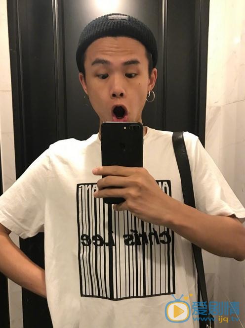 艾克里里逗比照 艾克里里高清写真_艾克里里高清剧照