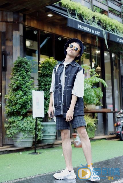 艾克里里夏日写真 艾克里里高清写真_艾克里里高清剧照