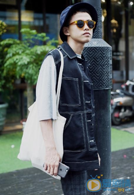 艾克里里夏日写真 艾克里里高清写真_艾克里里高清剧照