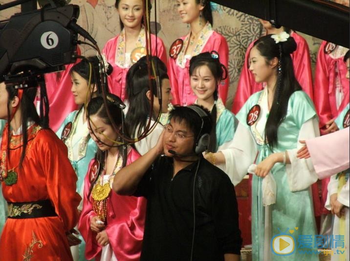 李欣汝红楼海选照 李欣汝高清写真_李欣汝高清剧照