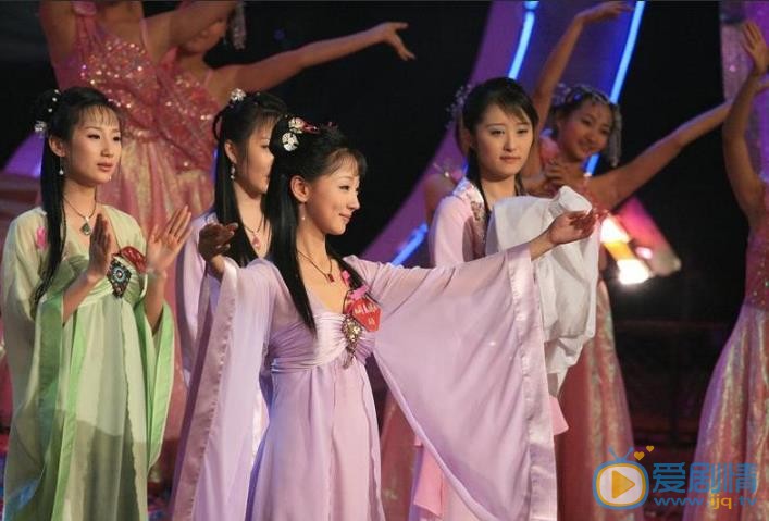李欣汝红楼海选照 李欣汝高清写真_李欣汝高清剧照