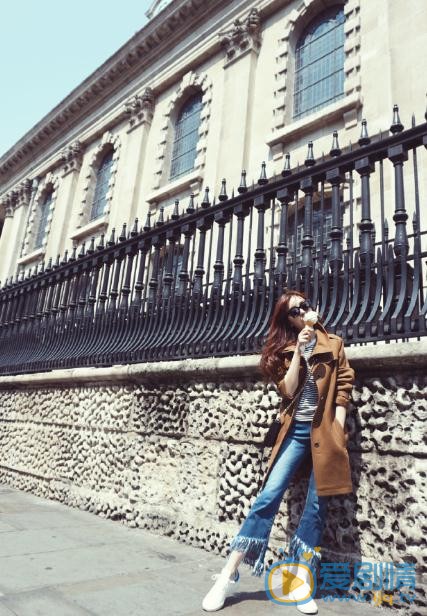 赵多娜秋日写真 赵多娜高清写真_赵多娜高清剧照