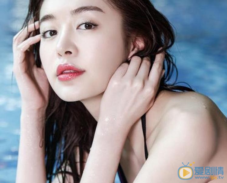 赵多娜比基尼写真 赵多娜高清写真_赵多娜高清剧照