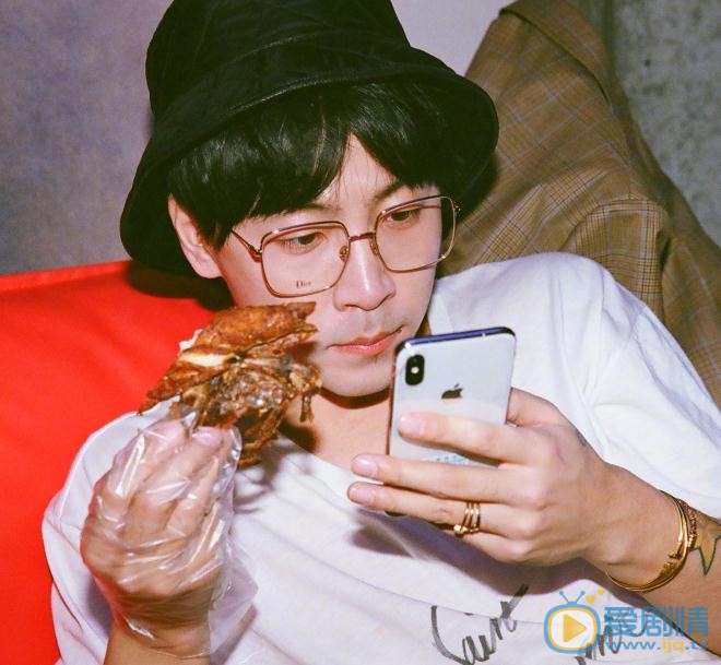 韩火火街拍写真 韩火火高清写真_韩火火高清剧照