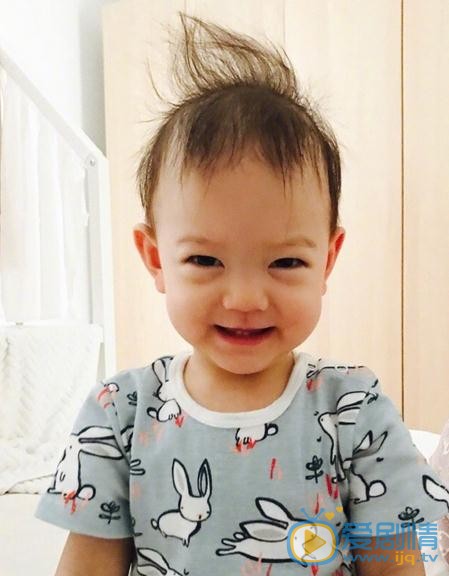 张梓琳女儿照 张梓琳高清写真_张梓琳高清剧照