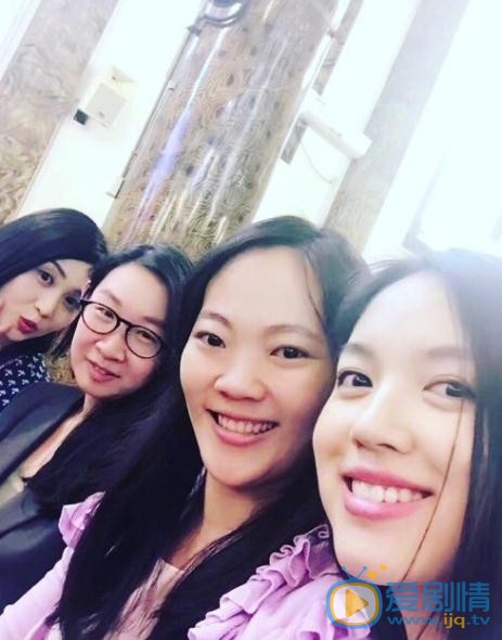 张梓琳与人合照 张梓琳高清写真_张梓琳高清剧照
