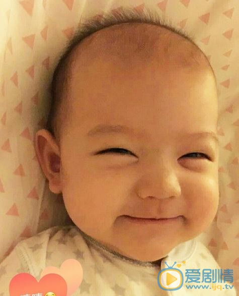 张梓琳女儿照 张梓琳高清写真_张梓琳高清剧照