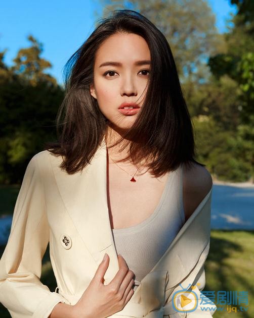 张梓琳ELLE杂志 张梓琳高清写真_张梓琳高清剧照