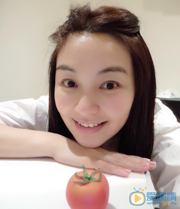 陈秀丽卖萌自拍照 陈秀丽高清写真_陈秀丽高清剧照
