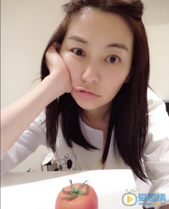 陈秀丽卖萌自拍照 陈秀丽高清写真_陈秀丽高清剧照