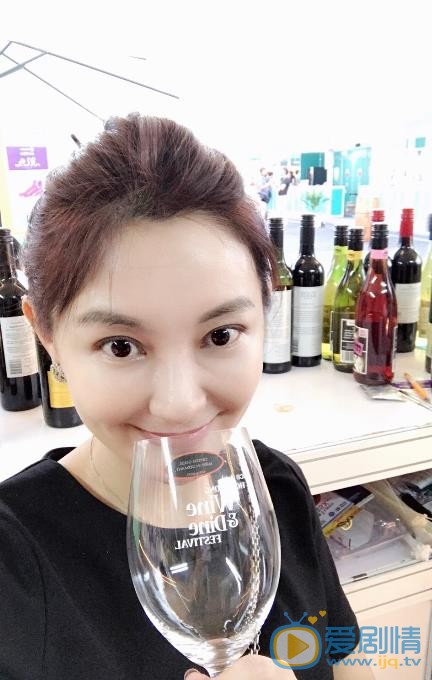 陈秀丽卖萌自拍照 陈秀丽高清写真_陈秀丽高清剧照
