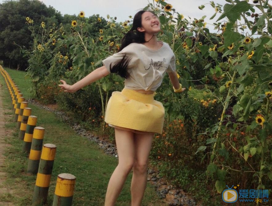 严尚嘉早期青涩照 严尚嘉高清写真_严尚嘉高清剧照