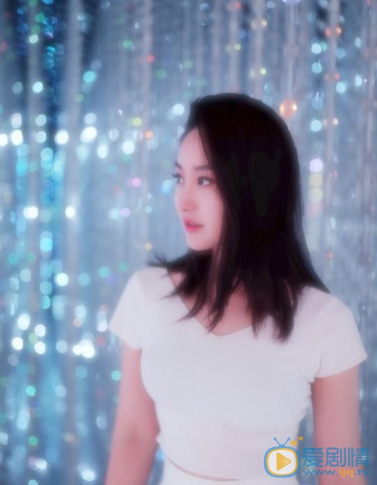 严尚嘉清纯写真 严尚嘉高清写真_严尚嘉高清剧照