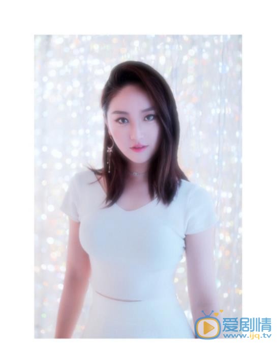 严尚嘉清纯写真 严尚嘉高清写真_严尚嘉高清剧照