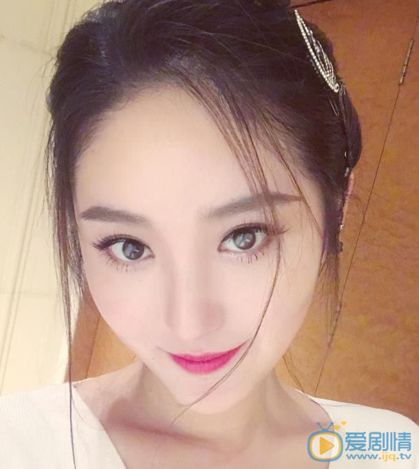 严尚嘉生活照 严尚嘉高清写真_严尚嘉高清剧照