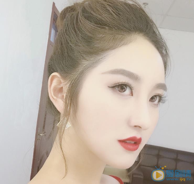 严尚嘉生活照 严尚嘉高清写真_严尚嘉高清剧照