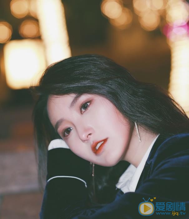 严尚嘉御姐写真 严尚嘉高清写真_严尚嘉高清剧照