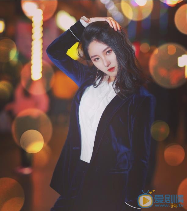 严尚嘉御姐写真 严尚嘉高清写真_严尚嘉高清剧照