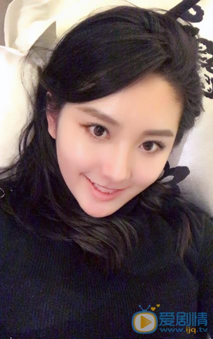 严尚嘉生活照 严尚嘉高清写真_严尚嘉高清剧照