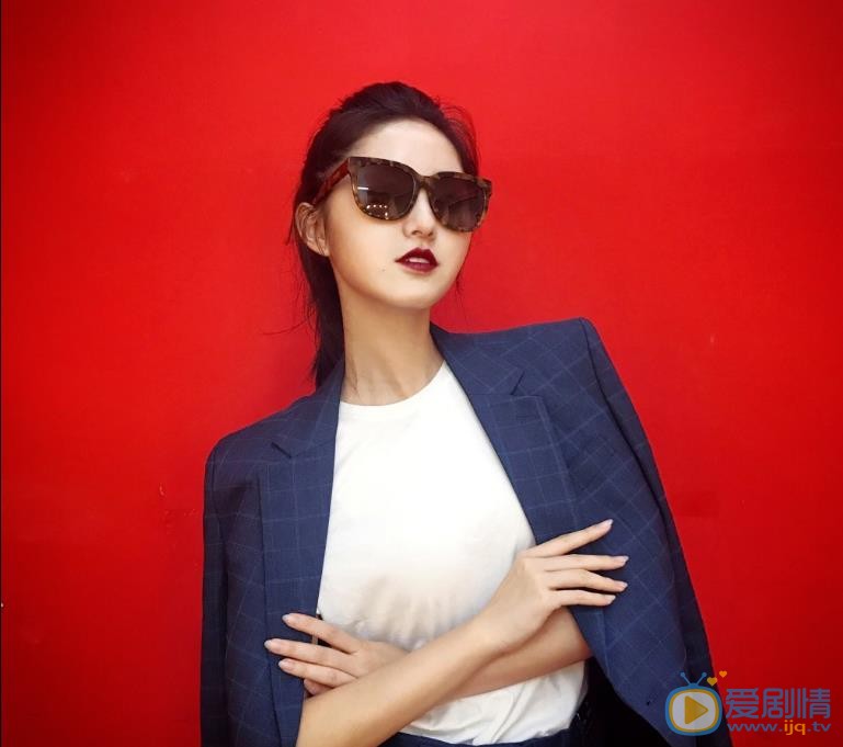 严尚嘉御姐写真 严尚嘉高清写真_严尚嘉高清剧照