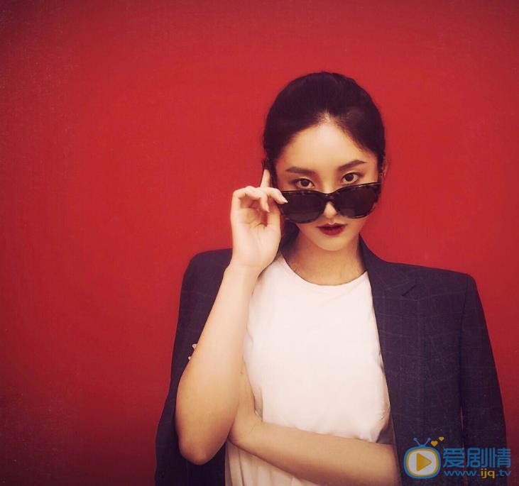 严尚嘉御姐写真 严尚嘉高清写真_严尚嘉高清剧照