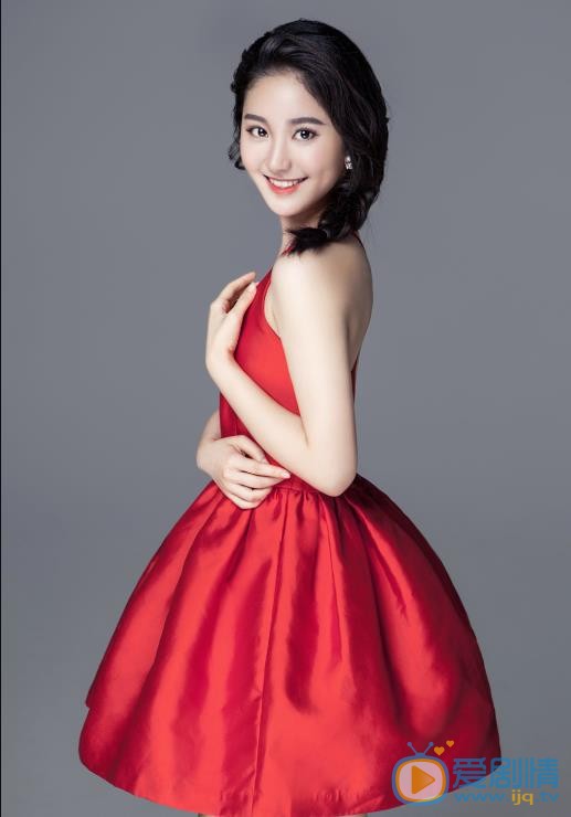 严尚嘉甜美写真 严尚嘉高清写真_严尚嘉高清剧照