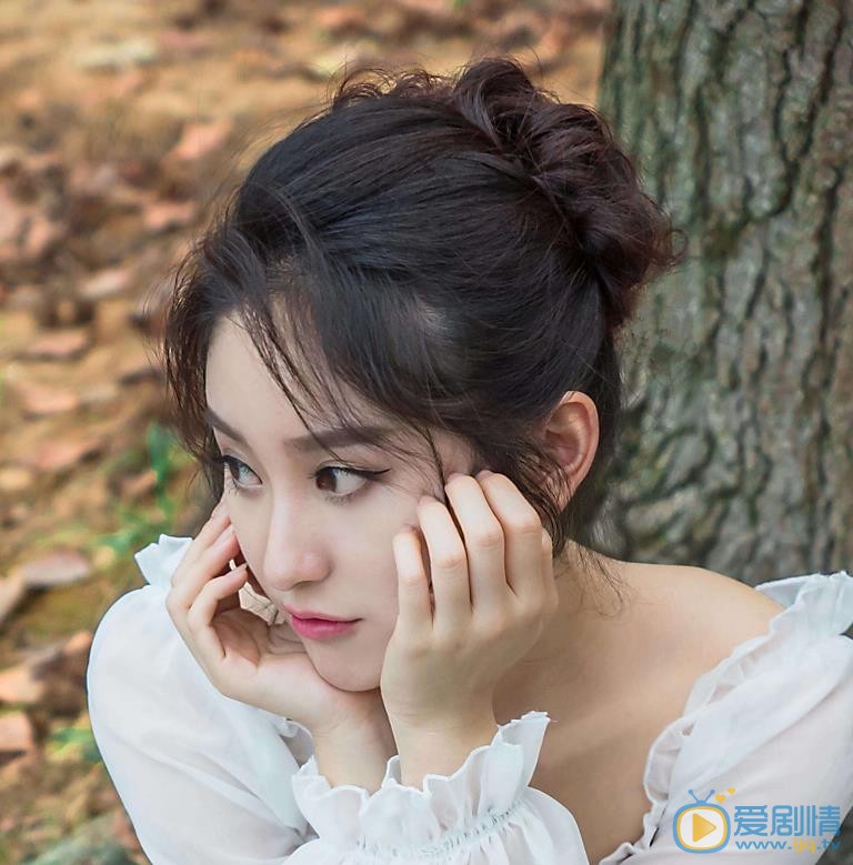 严尚嘉清纯写真 严尚嘉高清写真_严尚嘉高清剧照