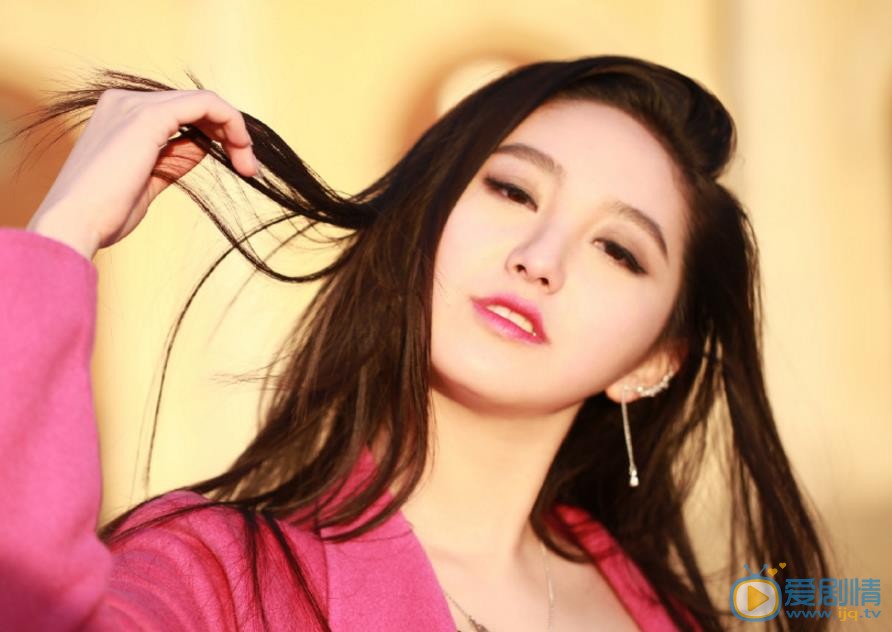 严尚嘉甜美写真 严尚嘉高清写真_严尚嘉高清剧照