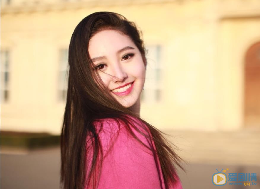 严尚嘉甜美写真 严尚嘉高清写真_严尚嘉高清剧照