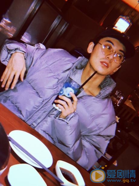 赵志伟生活照 赵志伟高清写真_赵志伟高清剧照