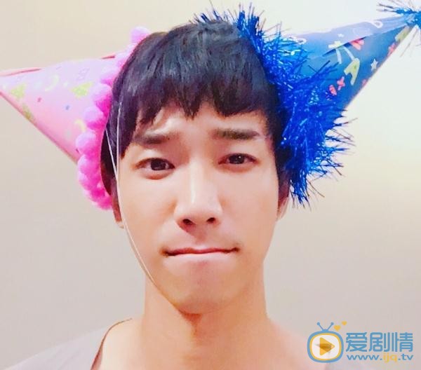 刘以豪逗比照 刘以豪高清写真_刘以豪高清剧照
