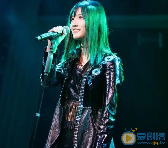 费沁源舞台照 费沁源高清写真_费沁源高清剧照