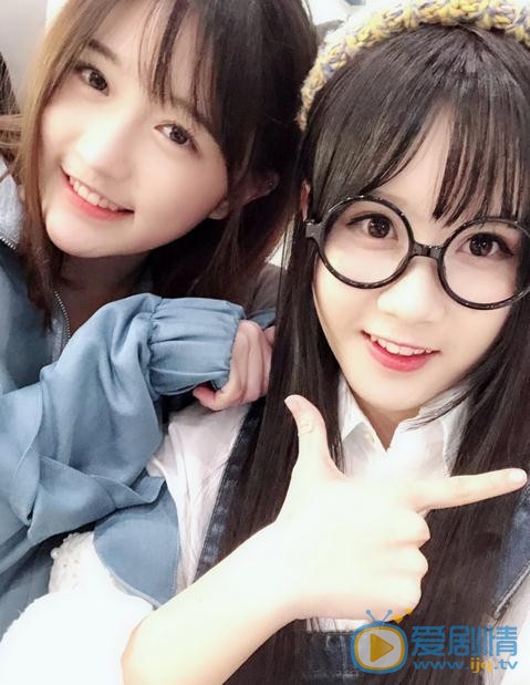 费沁源与人合照 费沁源高清写真_费沁源高清剧照