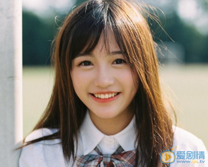 费沁源制服写真 费沁源高清写真_费沁源高清剧照