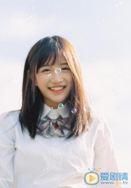 费沁源制服写真 费沁源高清写真_费沁源高清剧照